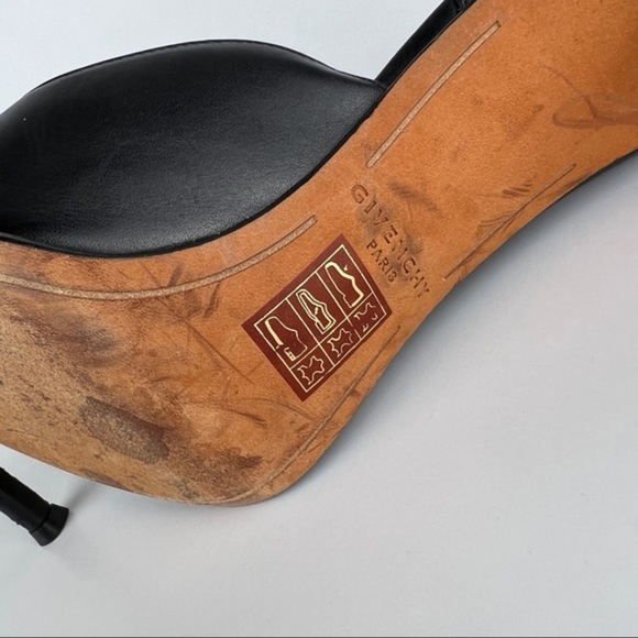 Givenchy Star Studded Leather D’Orsay Pumps - Picture 7 of 7